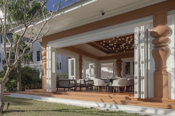 the pe la resort phuket