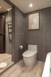 the pe la resort phuket