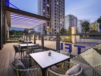 novotel shanghai jingan