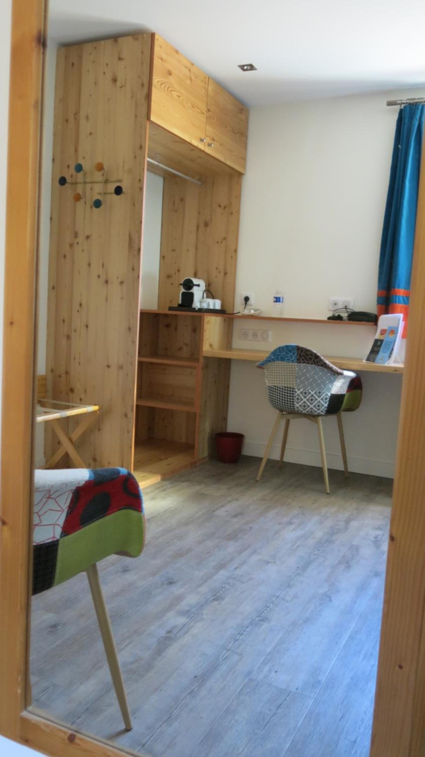hotel les peupliers a embrun