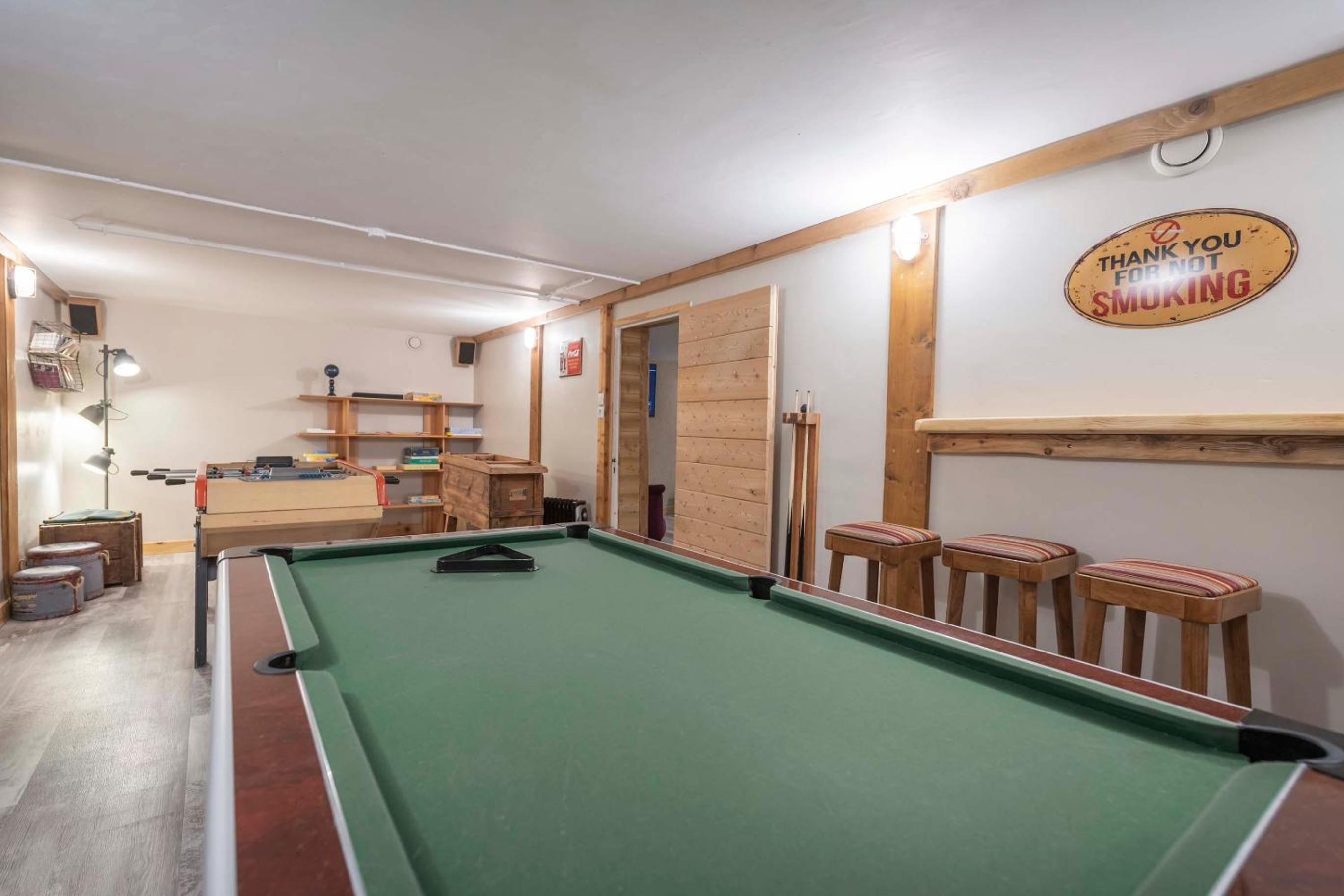 hotel les peupliers a embrun