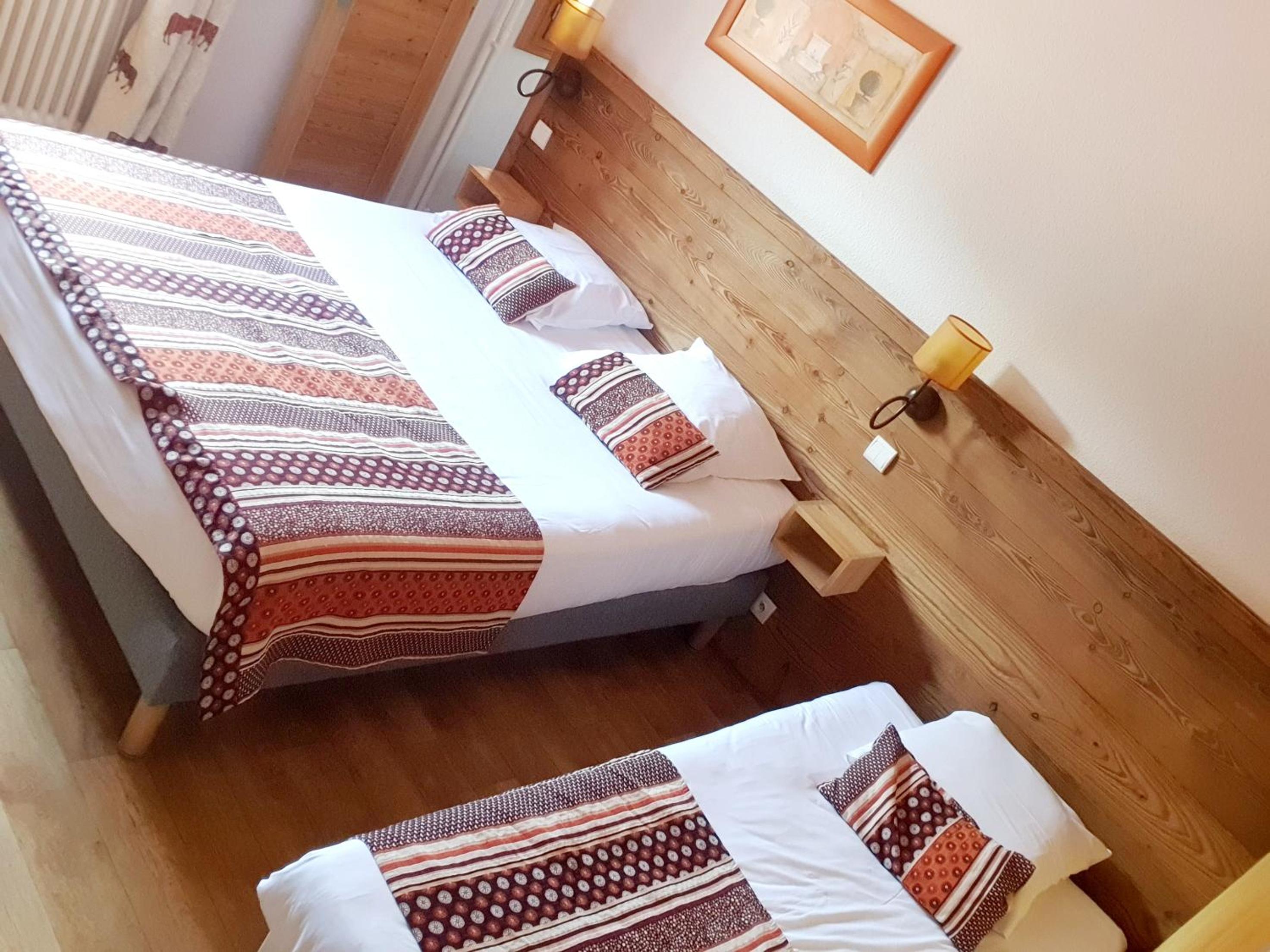 hotel les peupliers a embrun