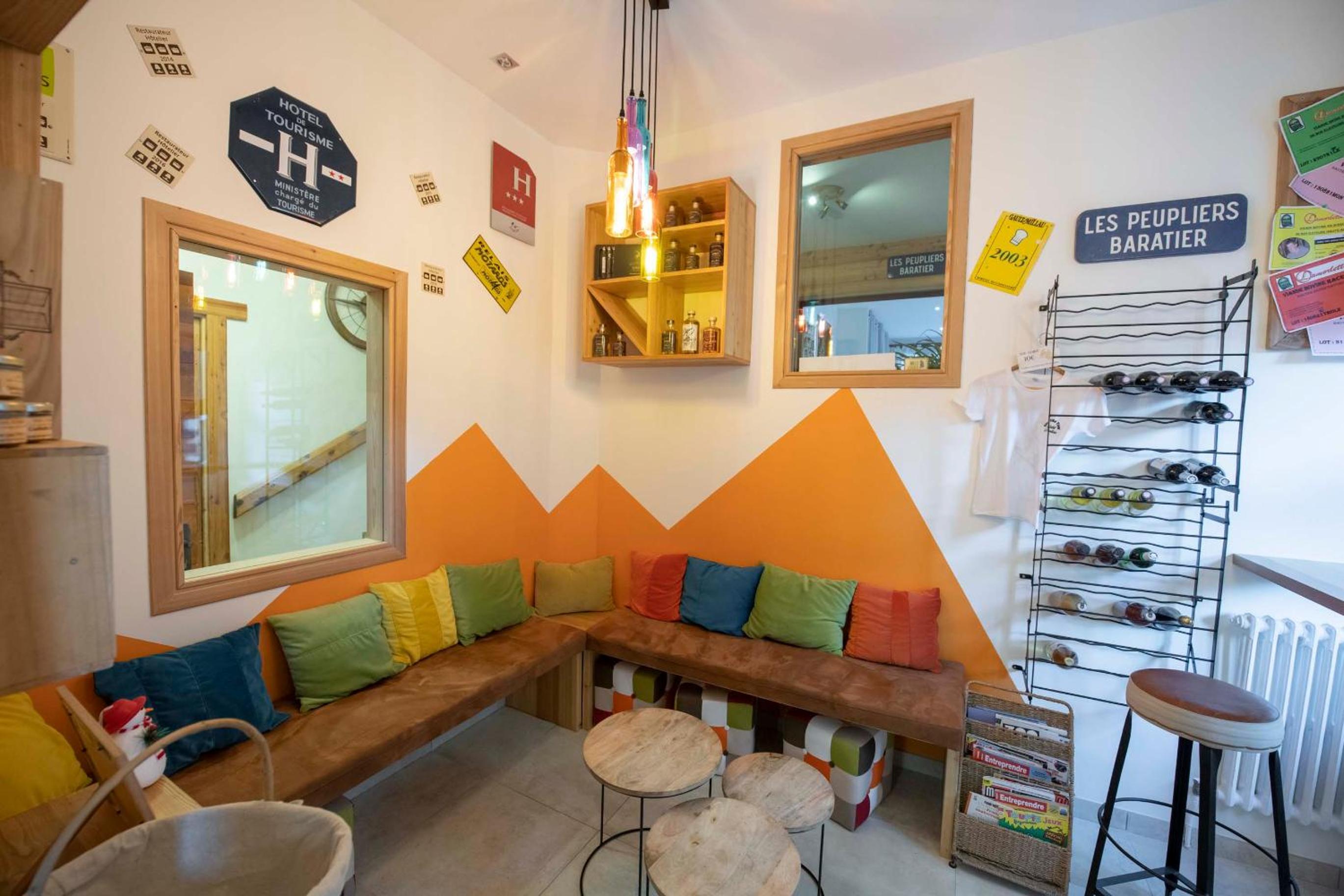 hotel les peupliers a embrun