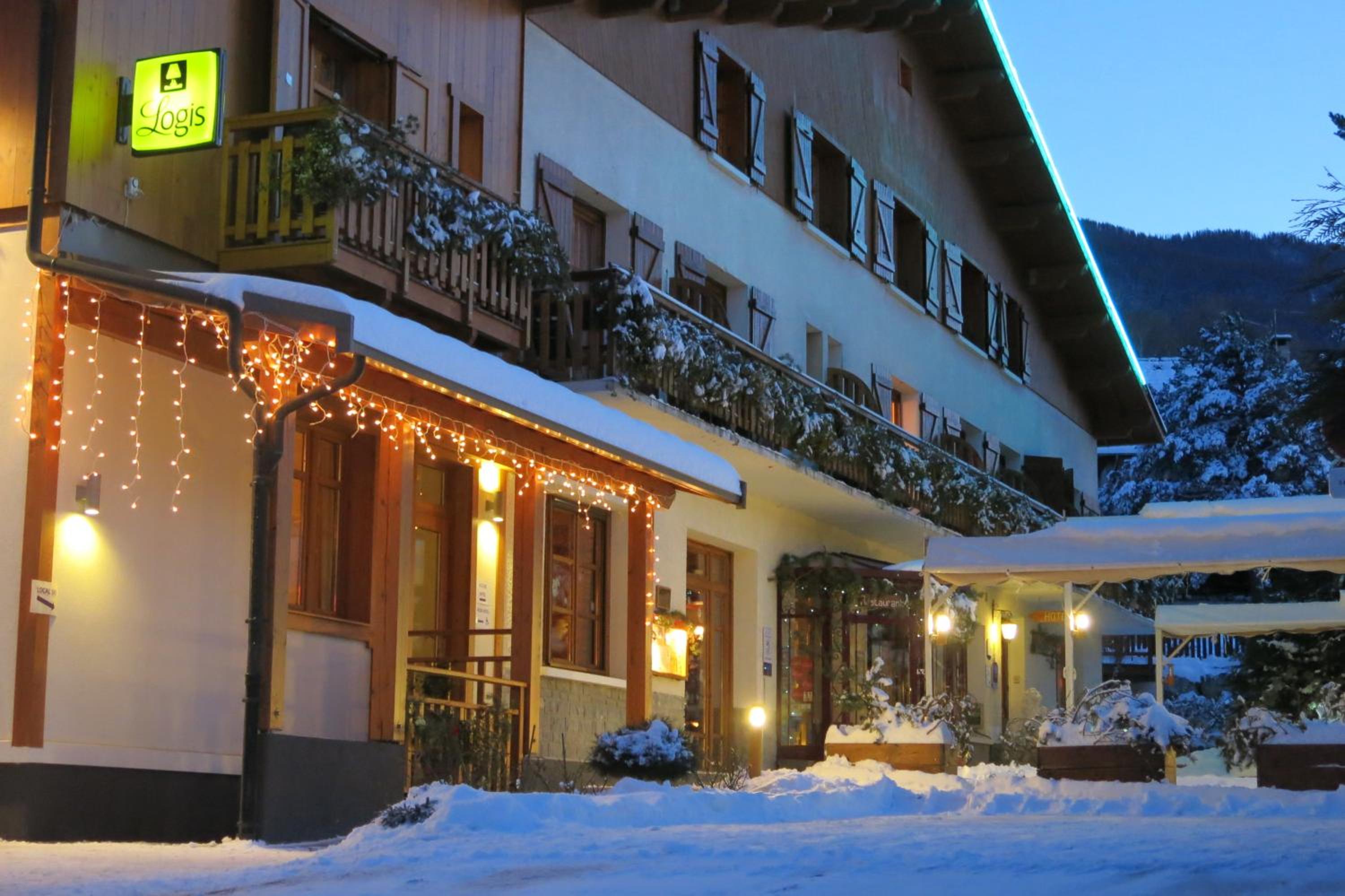 hotel les peupliers a embrun