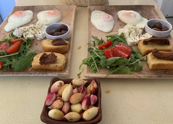 koukounari studios
