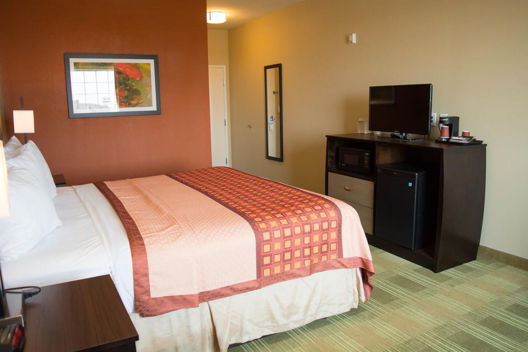 surestay hotel cotulla
