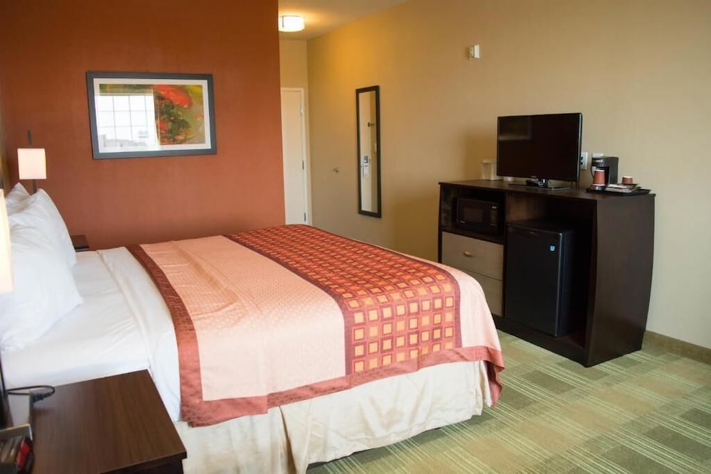 surestay hotel cotulla