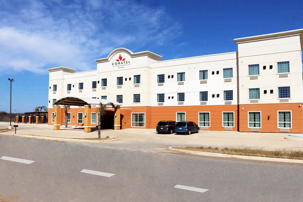 surestay hotel cotulla