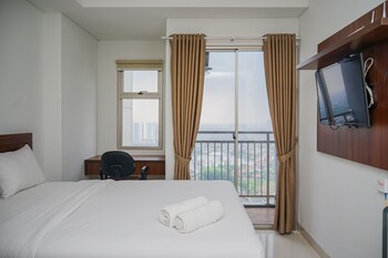 cozy and functional studio apartment at springwood residence