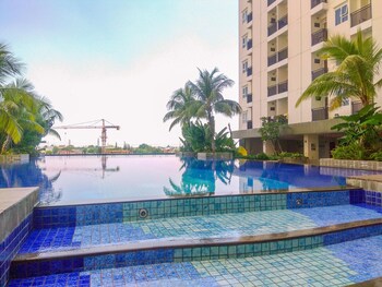 Cozy And Simple Living Studio Apartment At Cinere Resort,,0 star