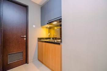 wonderful 1br apartment at mustika golf residence with golf view