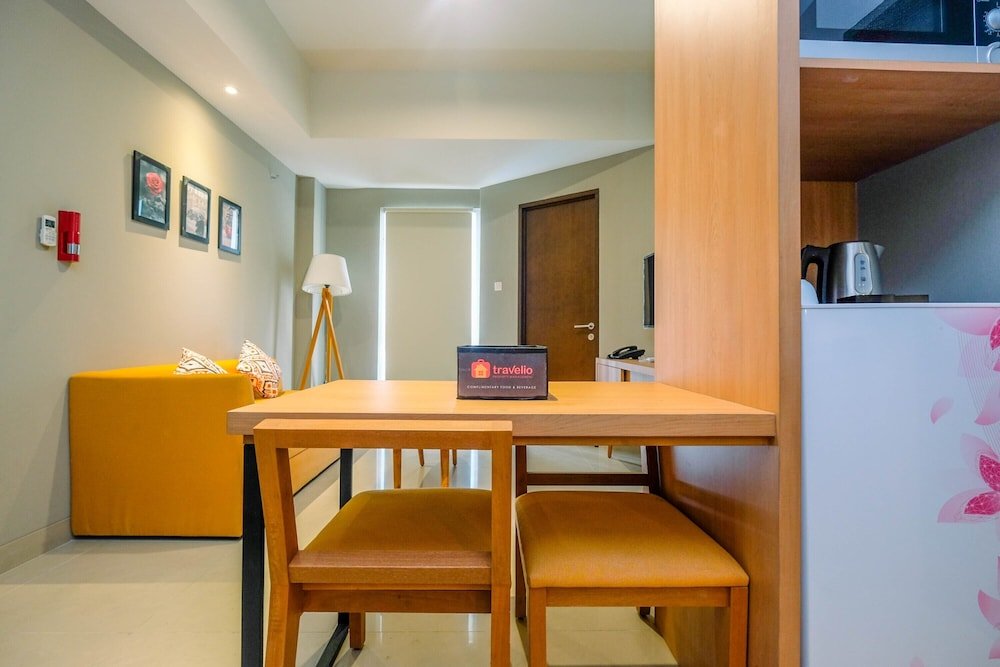 wonderful 1br apartment at mustika golf residence with golf view