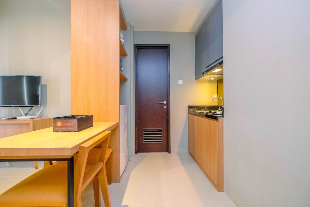 wonderful 1br apartment at mustika golf residence with golf view