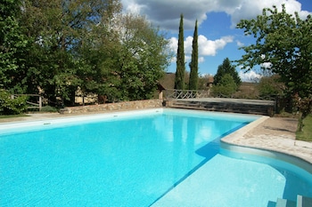 three room apartment at the gates of chianti