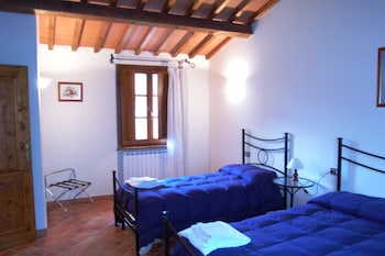 three room apartment at the gates of chianti