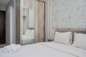 cozy living studio apartment at springwood residence