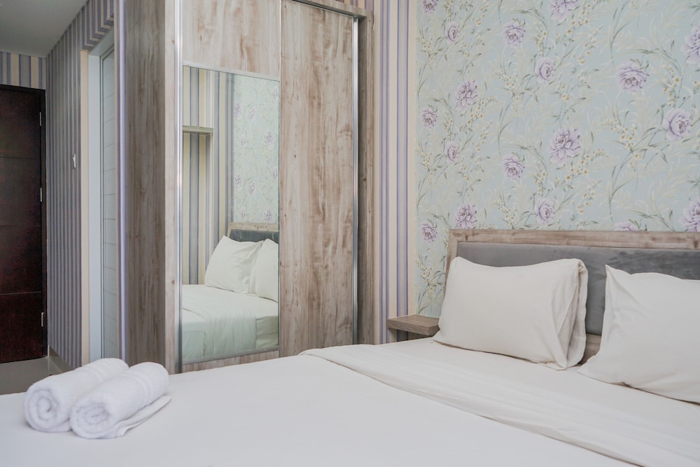 cozy living studio apartment at springwood residence