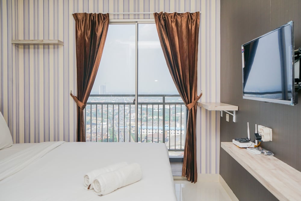 cozy living studio apartment at springwood residence