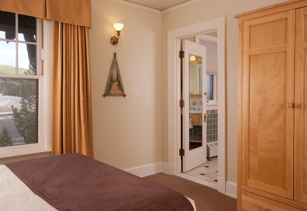 yellowstone national park