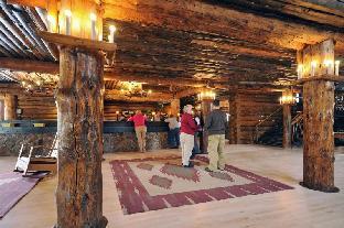 old faithful inn inside the park