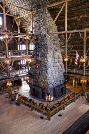 old faithful inn inside the park