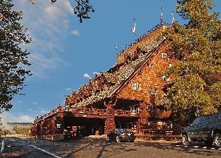 old faithful inn inside the park
