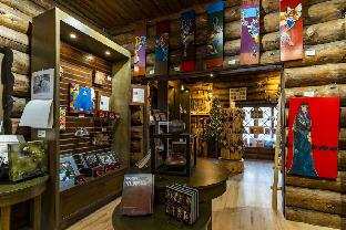 old faithful inn inside the park