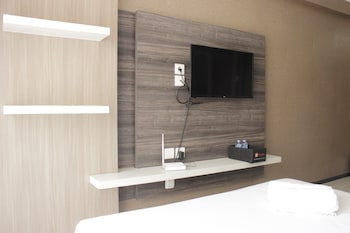 relaxing studio room at gateway pasteur apartment