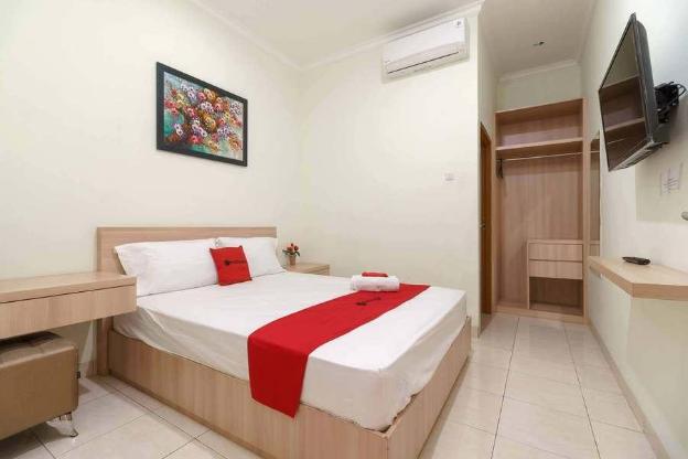 reddoorz syariah cinere depok