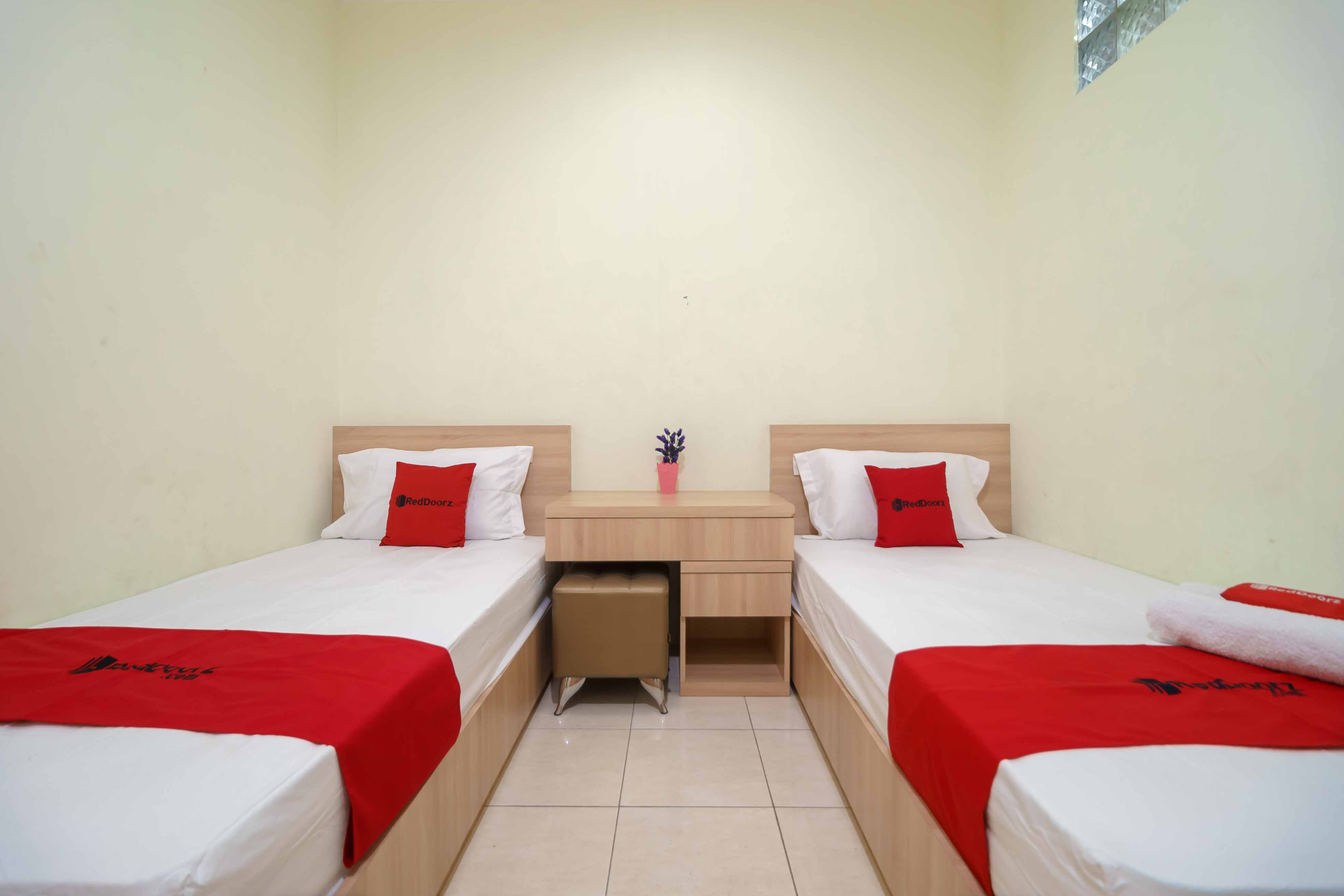 reddoorz syariah cinere depok