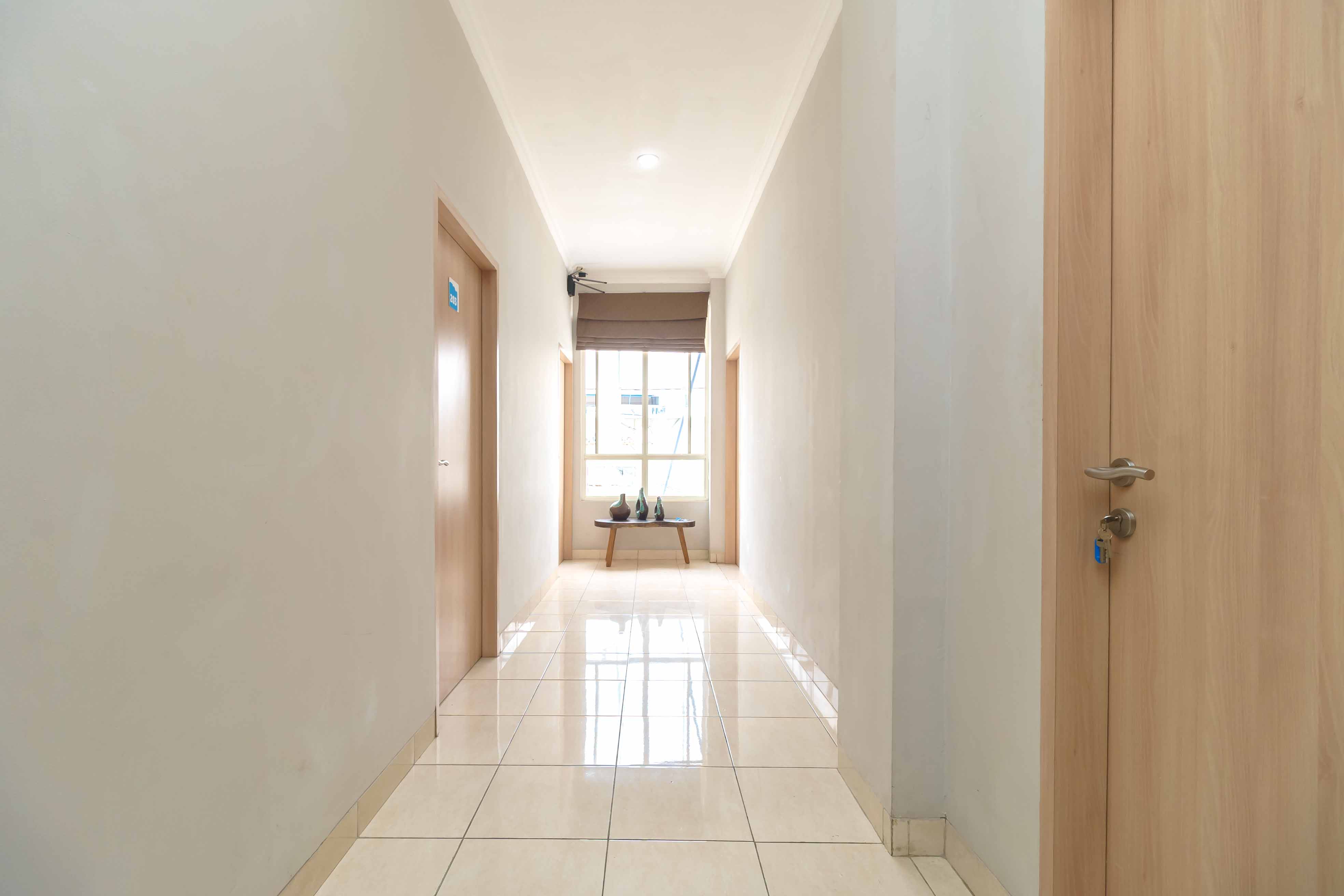 reddoorz syariah cinere depok