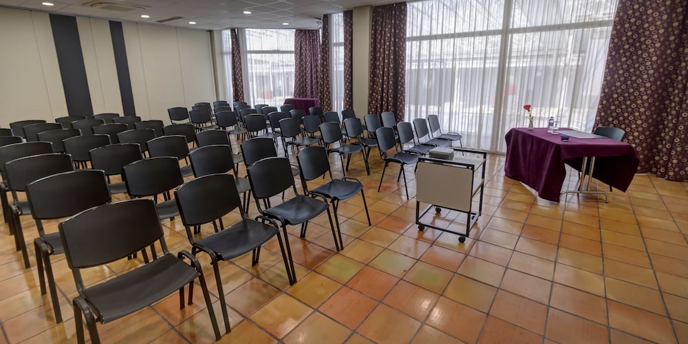 hotel arles plaza