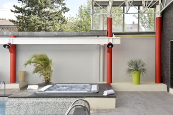 hotel arles plaza