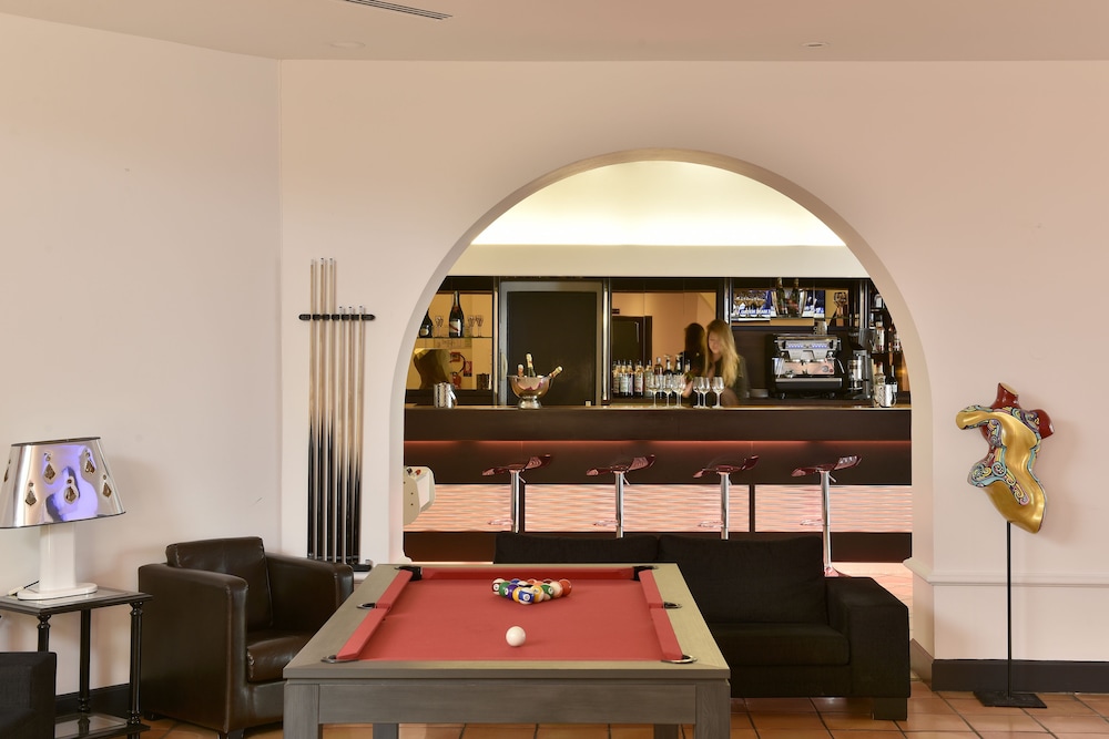 hotel arles plaza