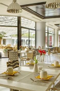 hotel arles plaza