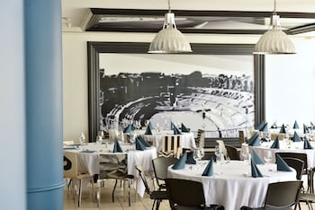 hotel arles plaza