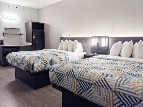 studio 6 pensacola fl west i 10