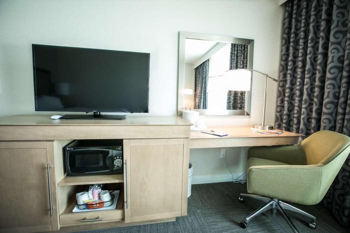 hampton inn and suites tempe phoenix airport az