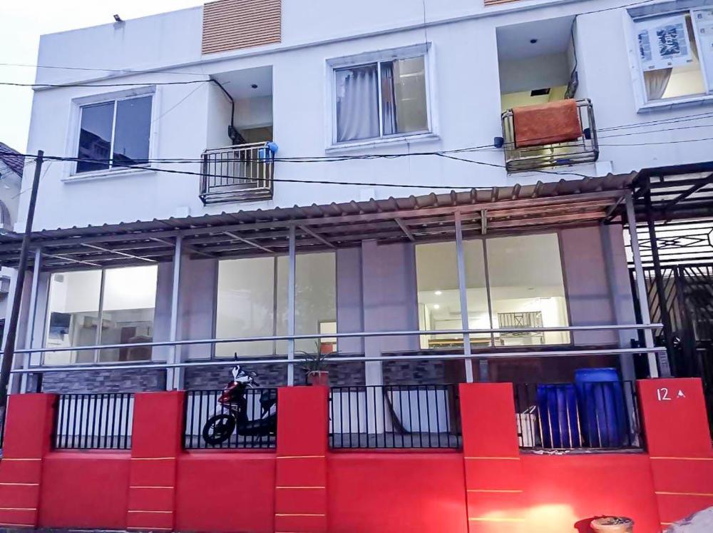 agnes residence near blok m mitra reddoorz