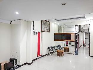 agnes residence near blok m mitra reddoorz