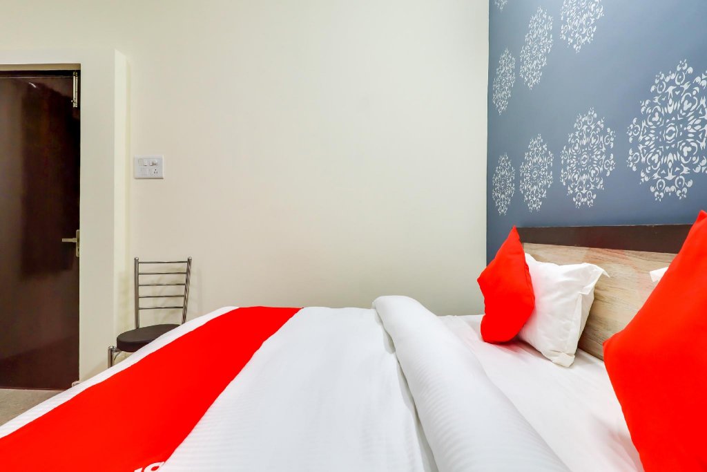 The Silver Tree,India>>Lucknow,3 star