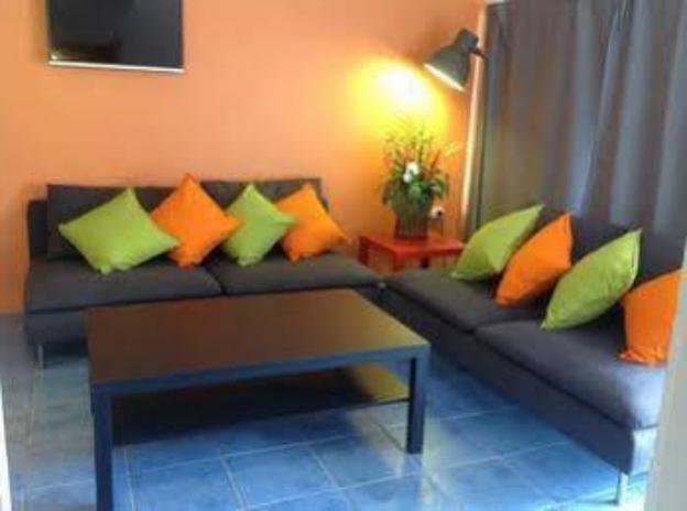 airlie sun and sand accommodation 6