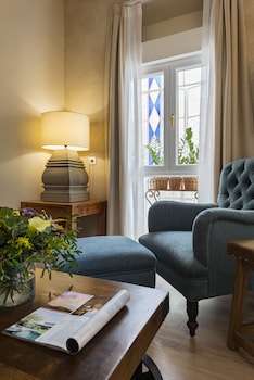 casa sevilla 1855 suites by epoca