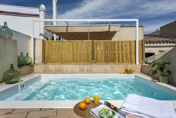 casa sevilla 1855 suites by epoca