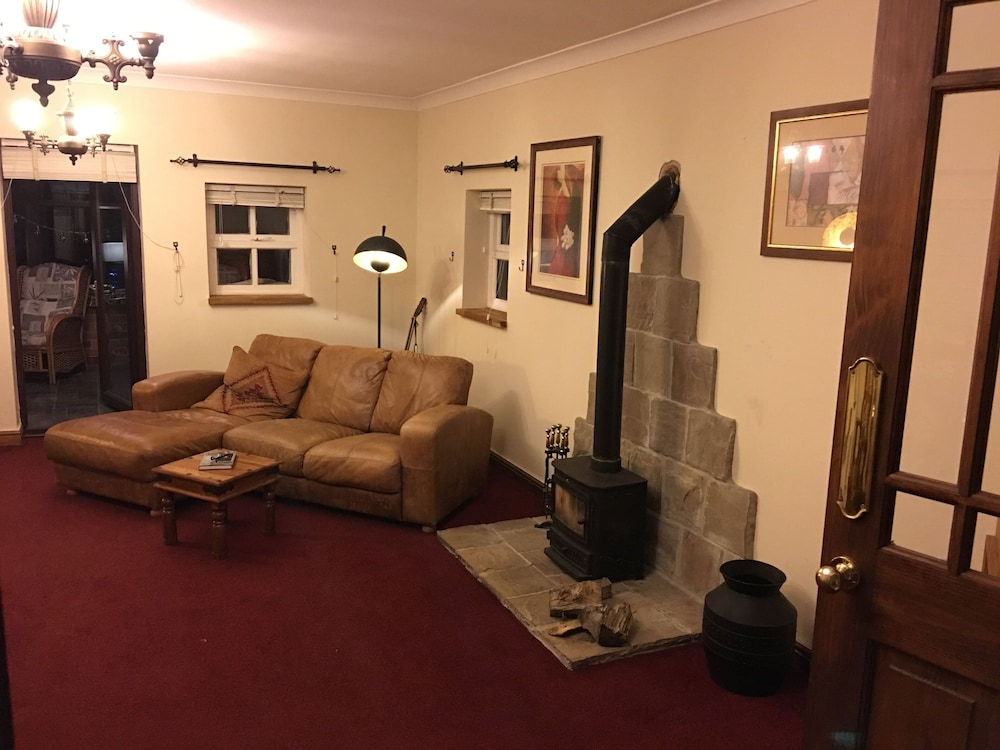 quaint 4 bed barn conversion barnhouse starshinezz