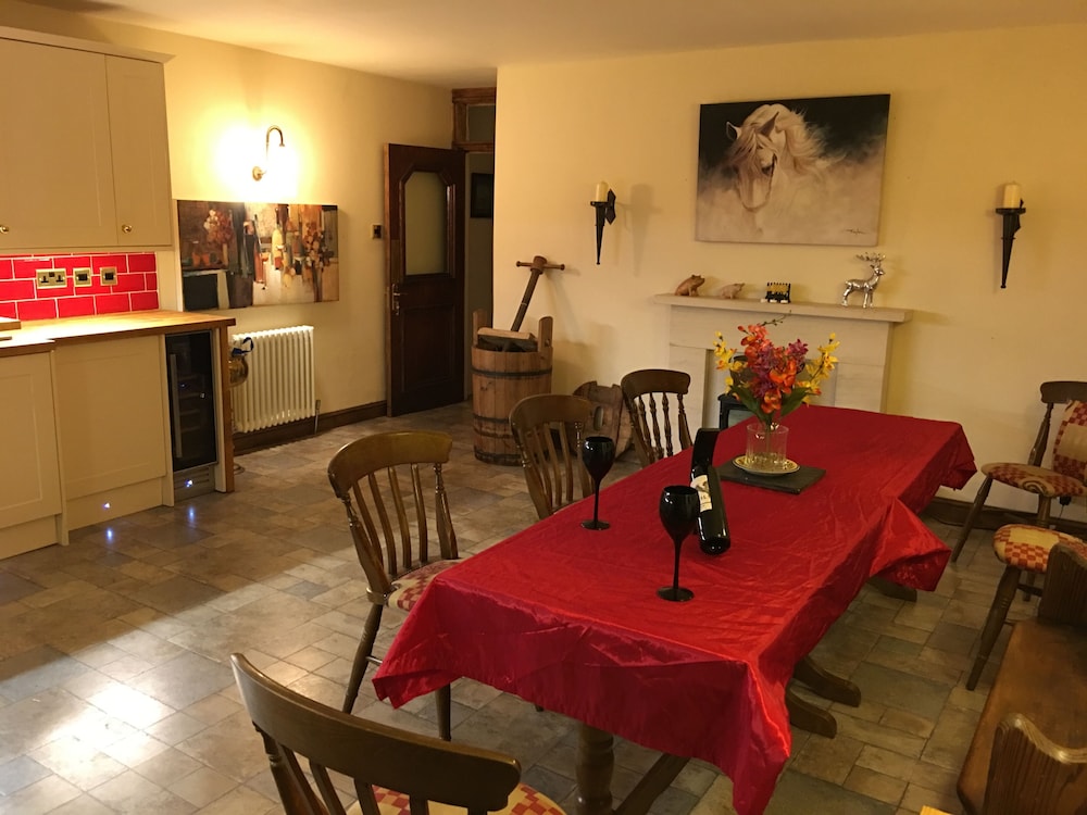 quaint 4 bed barn conversion barnhouse starshinezz