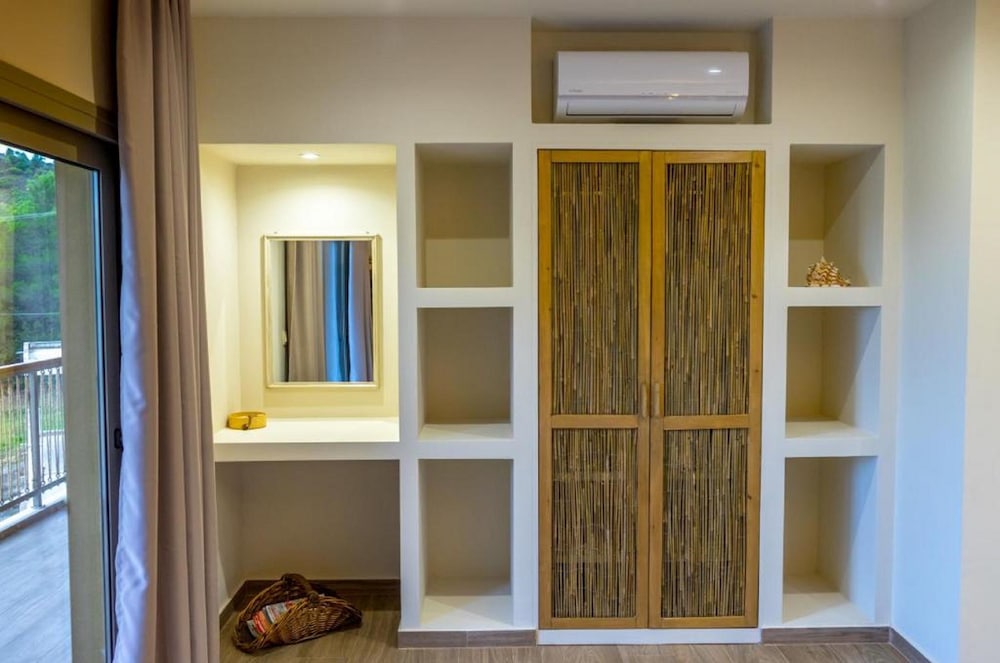 forest resort suites skiathos
