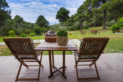 forest resort suites skiathos
