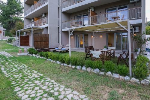forest resort suites skiathos
