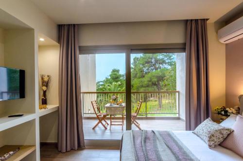 forest resort suites skiathos